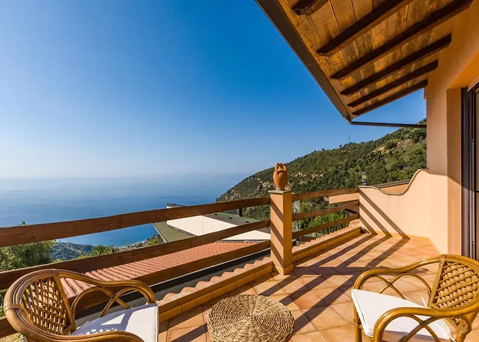 Photo de Appartement Casa Del Mandorlo Gioiosa Marea