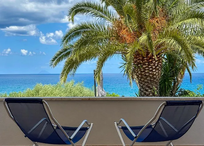 图萨La Finestra Sul Mare别墅照片