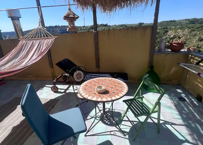 fotos do La Rosa Dei Monti Iblei Apartamento Ferla