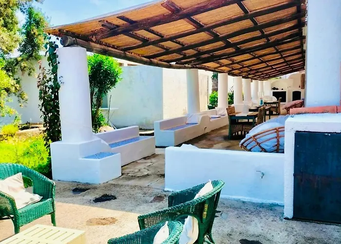Dependance Liscio Hotell Filicudi Island foto