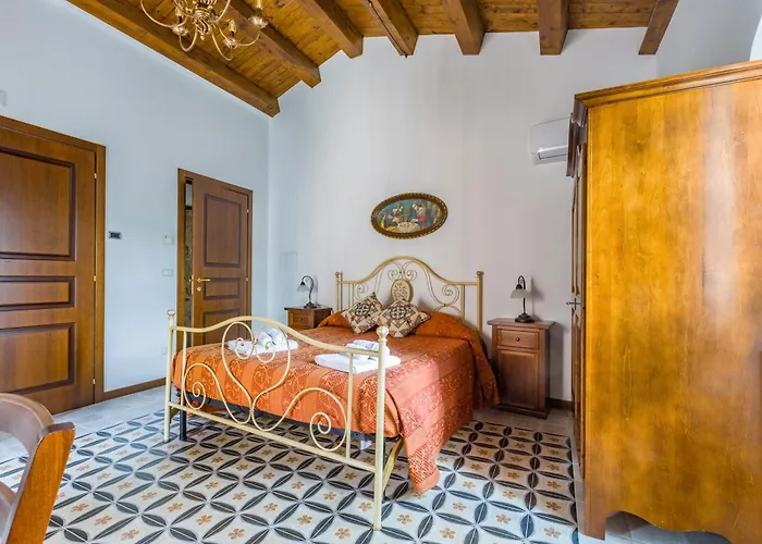 foto di Arcaloro Resort Rooms Luna Sant'Angelo di Brolo
