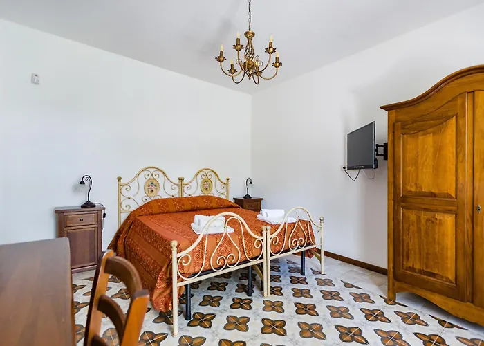 foto di Arcaloro Resort Rooms Ghiro Sant'Angelo di Brolo