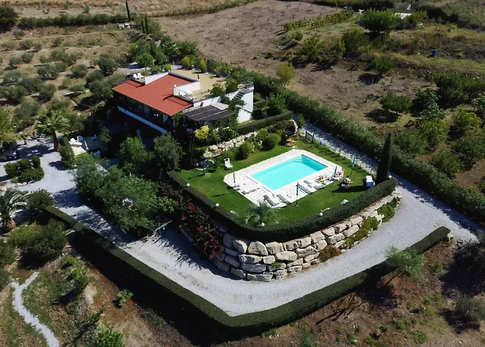 Casa Del Poggio Barone Buganville - Jasmine Rodiの写真