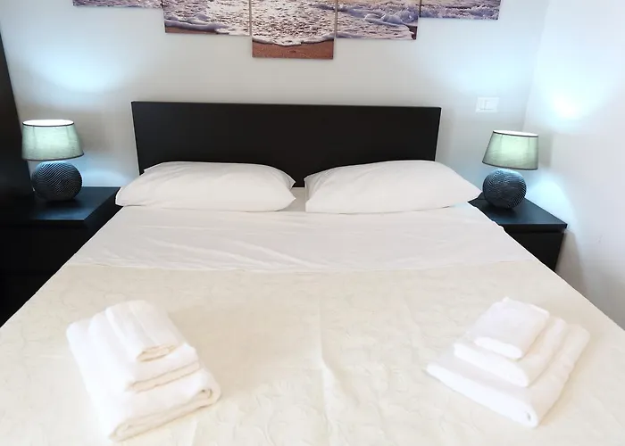 fotos do Palazzo Melnis Acomodação com café da manhã Cefalù