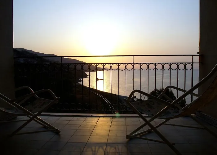 صورة Tusa Gold Sunset